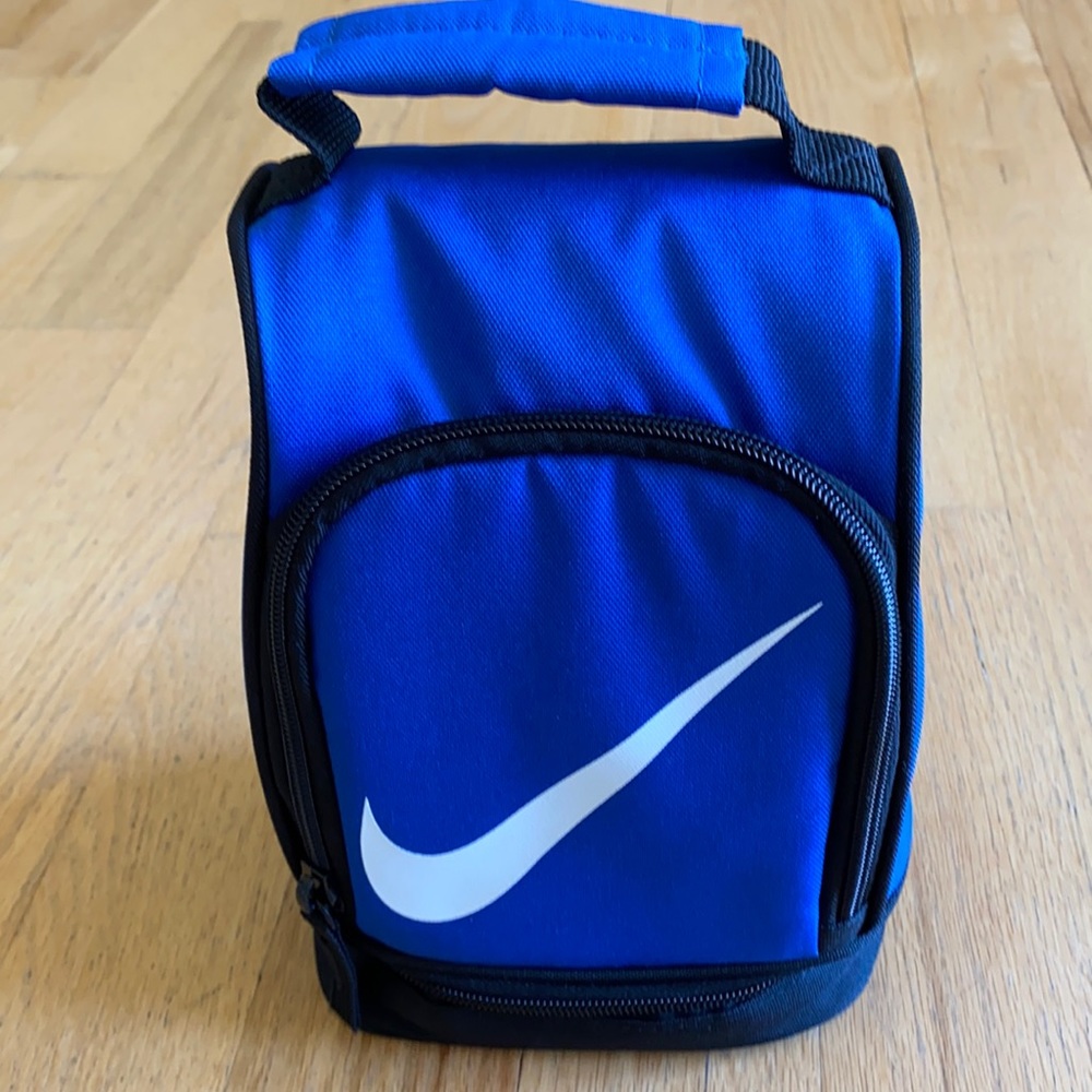 Nike lunch pail